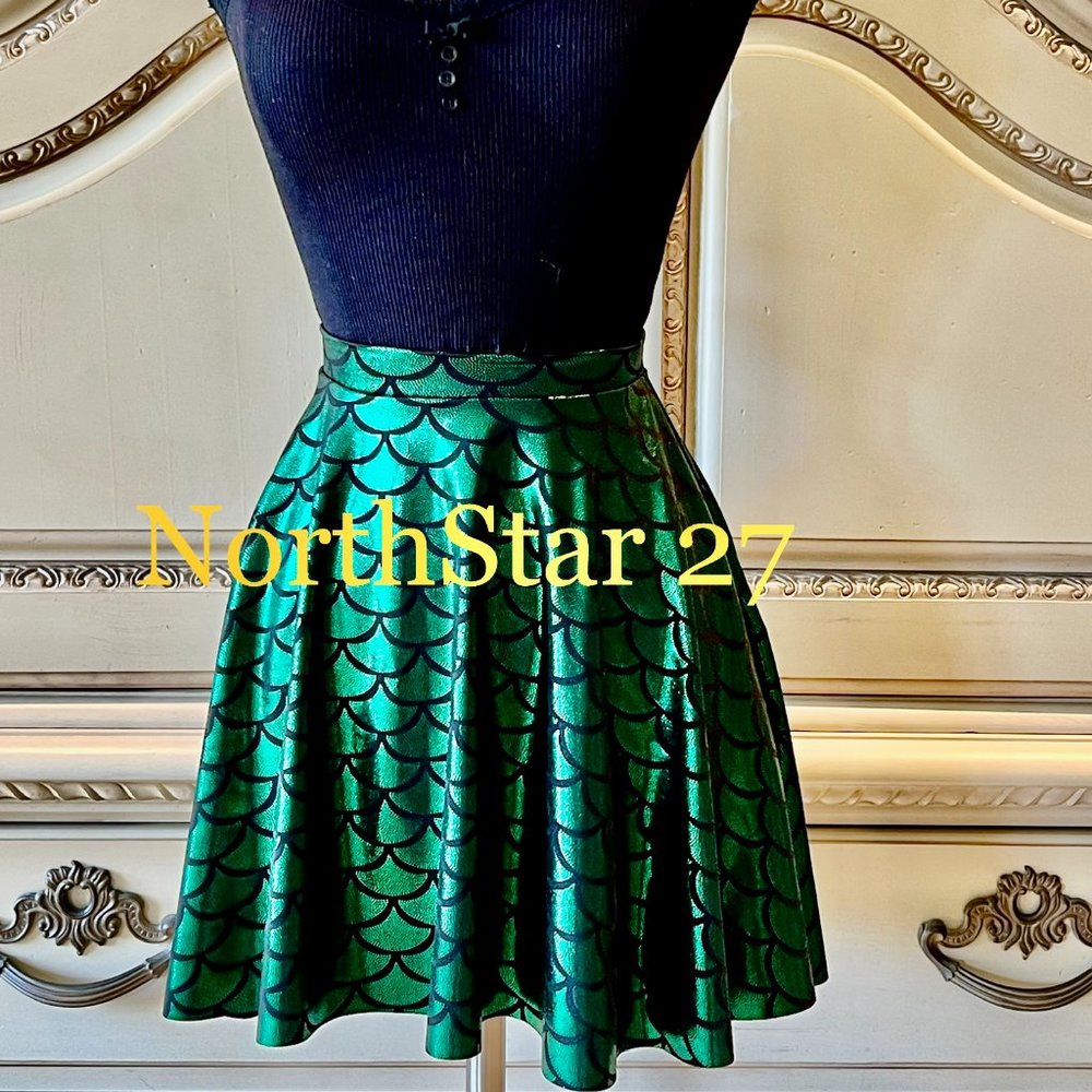 Plus And Regular Size Holograph Shiny Mermaid Scale Skater Skirt